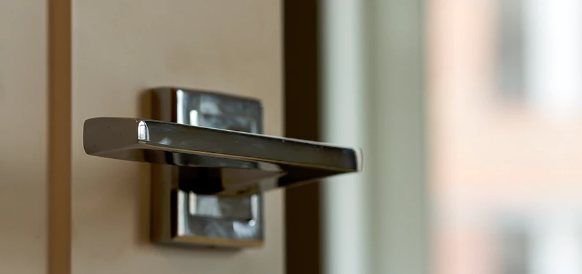 Door Lever Knob Repair in Alta Sierra, California
