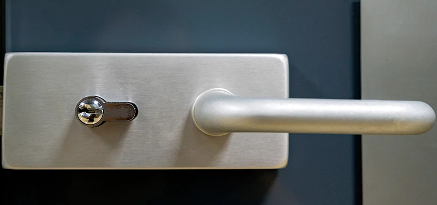 Change Patio Door Locks in Alta Sierra, California
